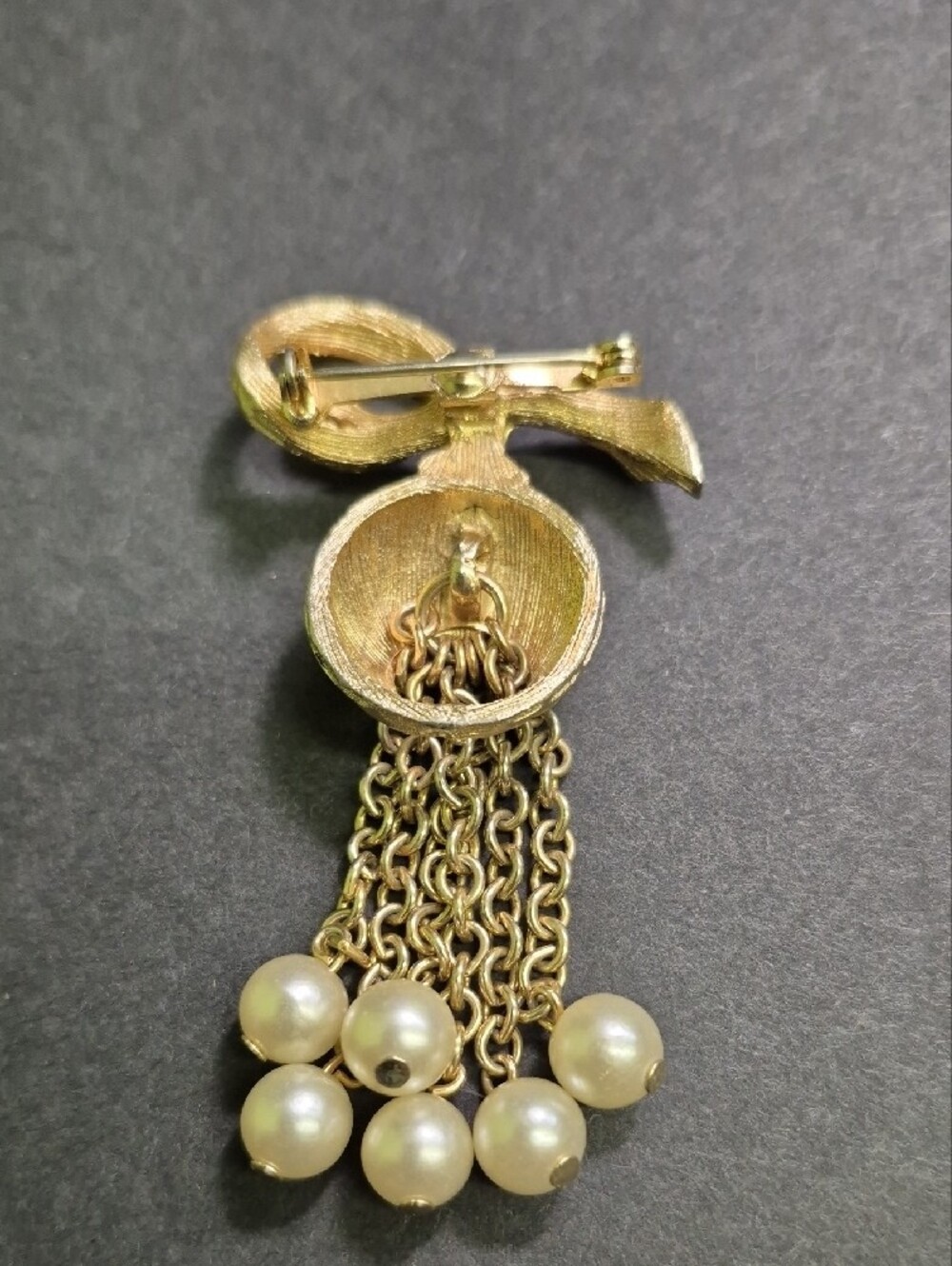 Gold-Tone Tassel Brooch with Faux Pearl Drops - Picture 5 of 6